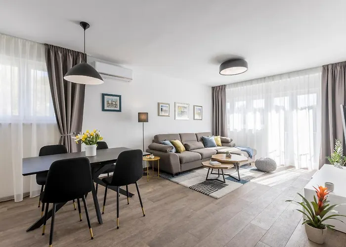 Domus Mea Apartment
